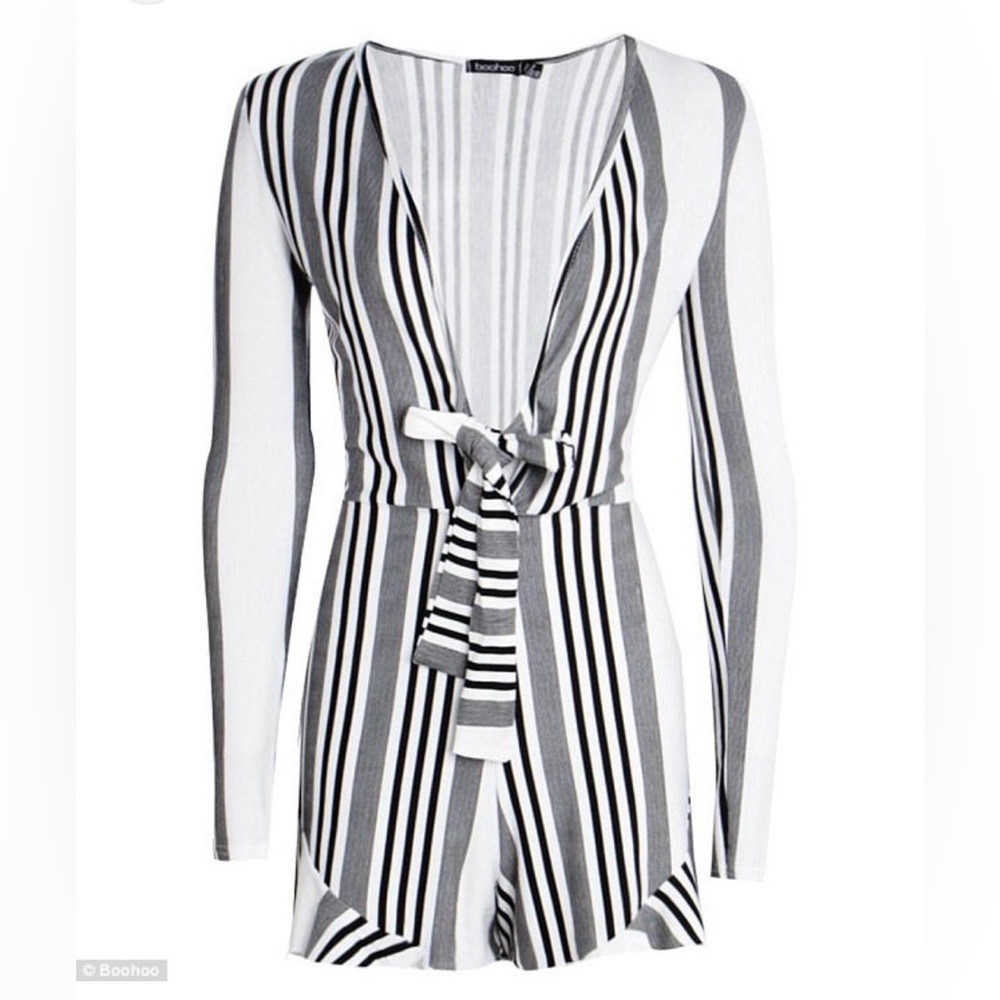 NWT Boohoo striped play suit - Picture 1 of 8